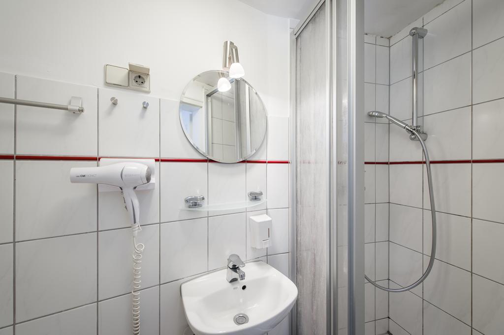 "Goethezimmer" Ferienwohnung Und Zimmer Am Burgplatz Weimar  Buitenkant foto